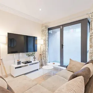https://captivating-2-bed-apartment-in-1.dublin-hotelsweb.com