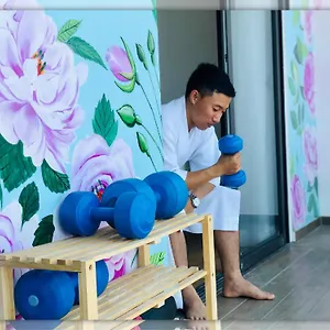 https://the-green-dream.hotelsofhoian.com